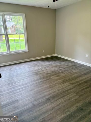 6103 Chaseland Drive, Rex, GA 30273