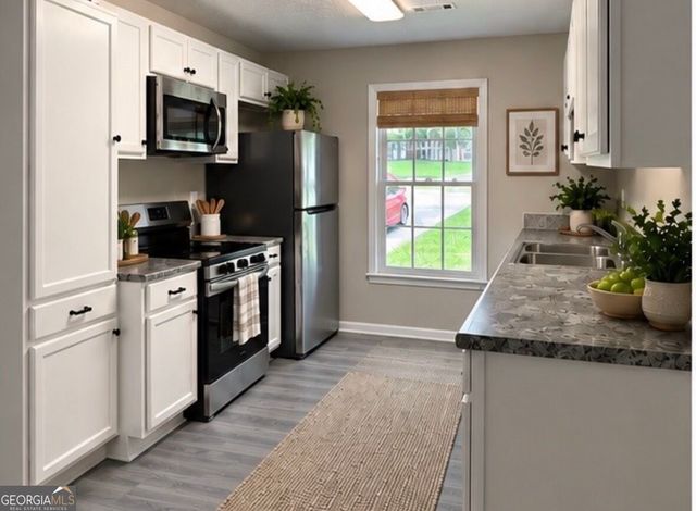 6103 Chaseland Drive, Rex, GA 30273