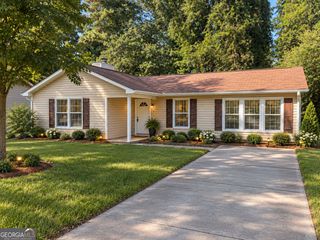 6103 Chaseland Drive, Rex, GA 30273