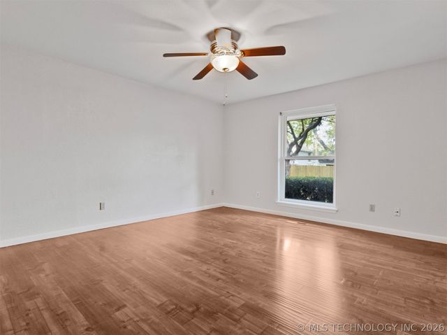 8715 S 65th East Place, Tulsa, OK 74133