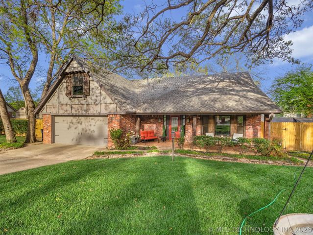 8715 S 65th East Place, Tulsa, OK 74133