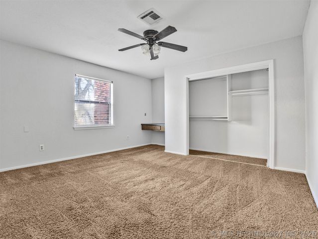 8715 S 65th East Place, Tulsa, OK 74133