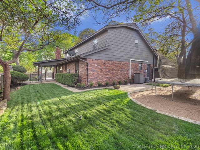 8715 S 65th East Place, Tulsa, OK 74133