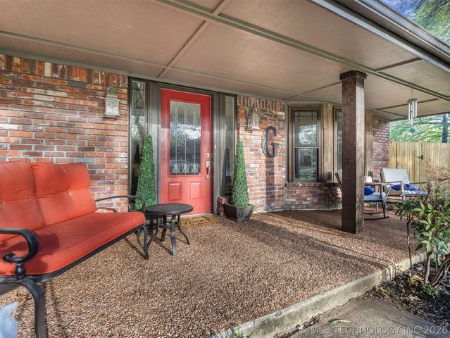 8715 S 65th East Place, Tulsa, OK 74133