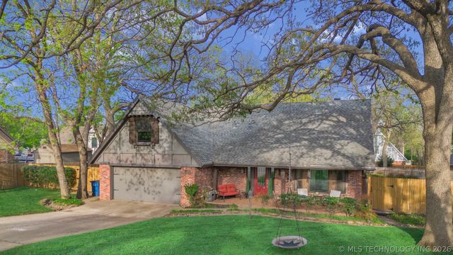 8715 S 65th East Place, Tulsa, OK 74133