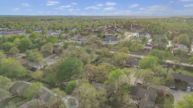 8715 S 65th East Place, Tulsa, OK 74133