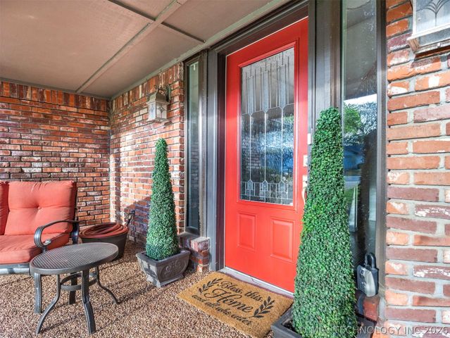 8715 S 65th East Place, Tulsa, OK 74133