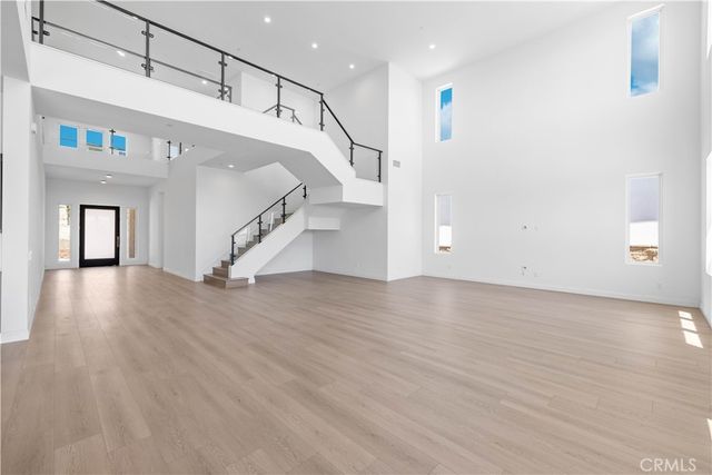 11712 N Churchill Way, Porter Ranch, CA 91326