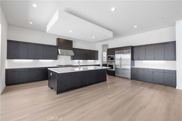 11712 N Churchill Way, Porter Ranch, CA 91326