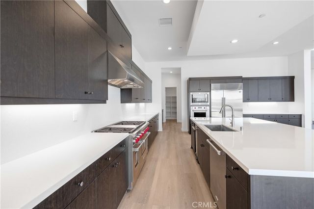 11712 N Churchill Way, Porter Ranch, CA 91326