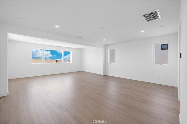 11712 N Churchill Way, Porter Ranch, CA 91326