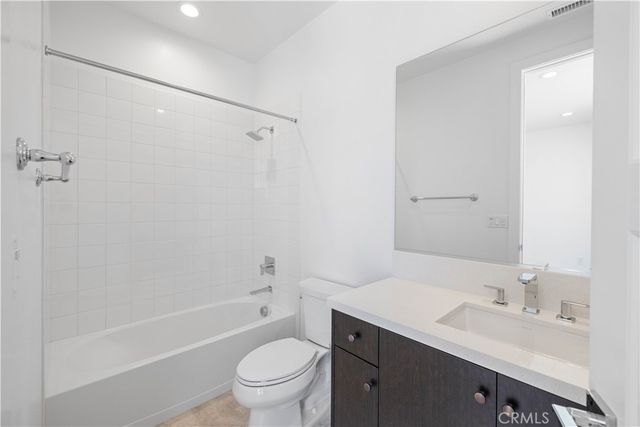 11712 N Churchill Way, Porter Ranch, CA 91326