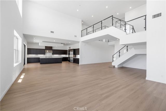 11712 N Churchill Way, Porter Ranch, CA 91326