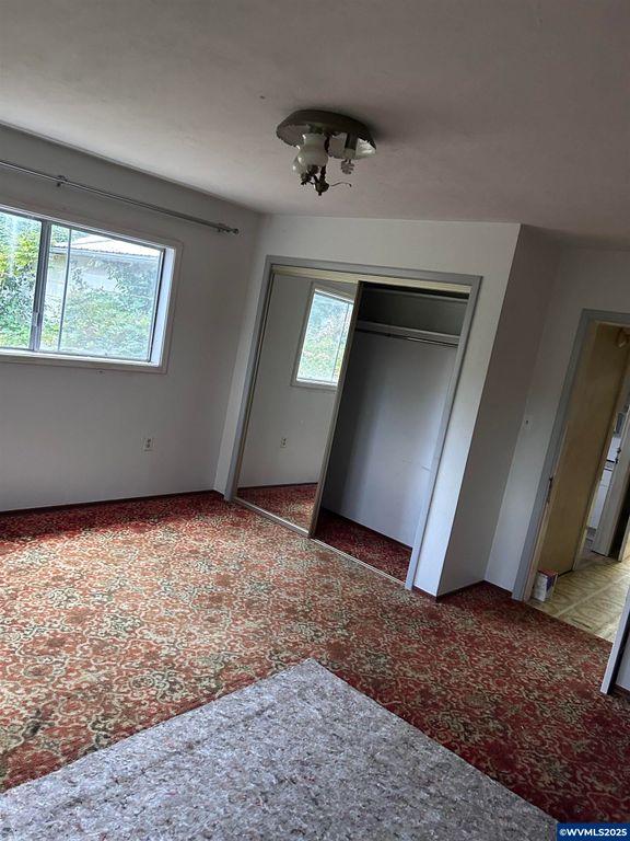 Image 17 of property listing at 5720 NE Duniway Rd, Dayton, OR 97114