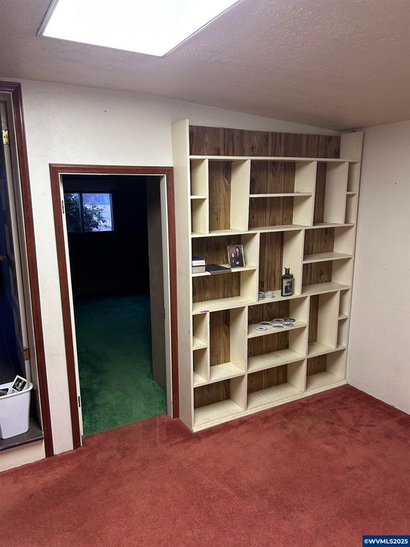 Image 29 of property listing at 5720 NE Duniway Rd, Dayton, OR 97114