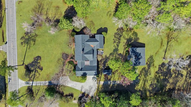 429 Fox Bay Rd., Loris, SC 29569
