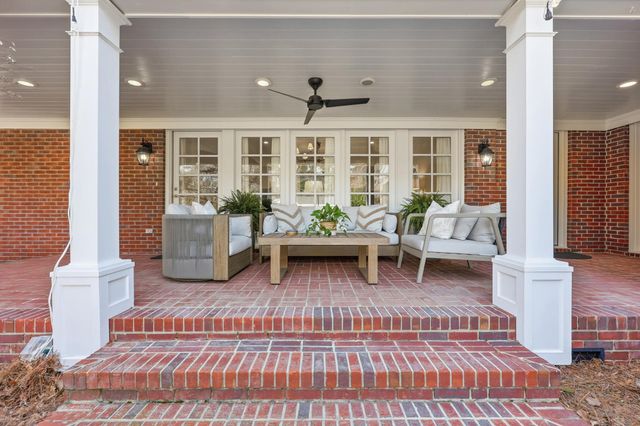 429 Fox Bay Rd., Loris, SC 29569