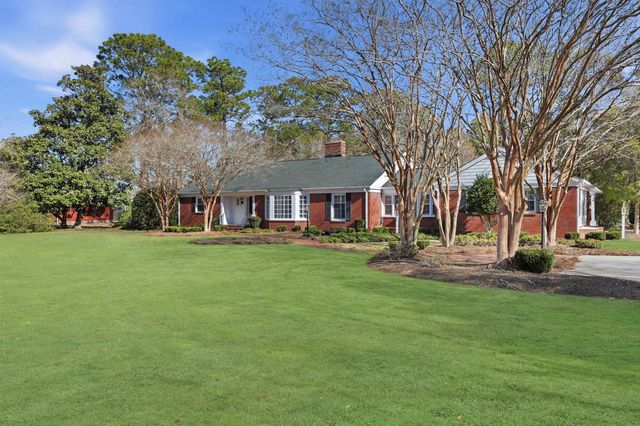 429 Fox Bay Rd., Loris, SC 29569