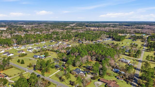 429 Fox Bay Rd., Loris, SC 29569