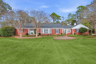 429 Fox Bay Rd., Loris, SC 29569