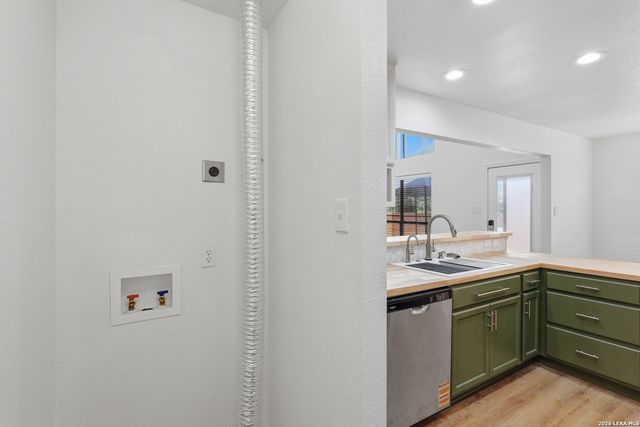 12008 Vista Nogal St, San Antonio, TX 78213