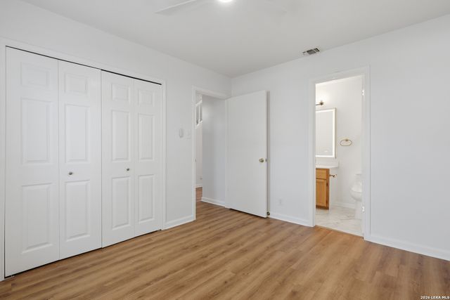 12008 Vista Nogal St, San Antonio, TX 78213