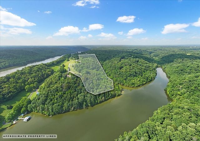 1551 Rhotons Chapel Rd, Manchester, TN 37355