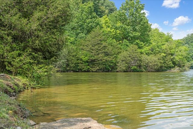 1551 Rhotons Chapel Rd, Manchester, TN 37355