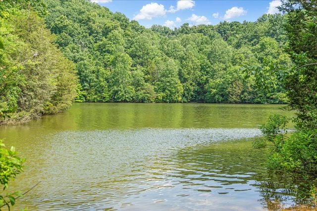 1551 Rhotons Chapel Rd, Manchester, TN 37355