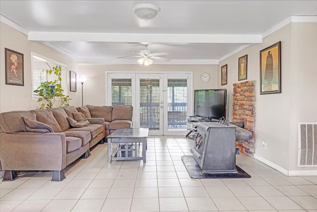 1551 Rhotons Chapel Rd, Manchester, TN 37355