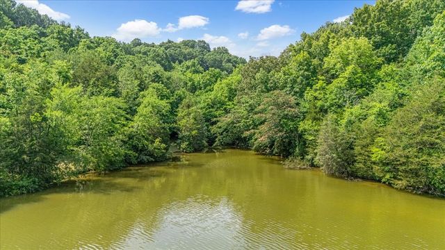 1551 Rhotons Chapel Rd, Manchester, TN 37355