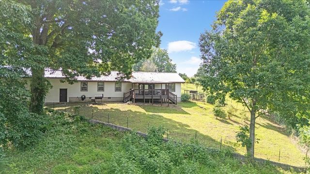 1551 Rhotons Chapel Rd, Manchester, TN 37355