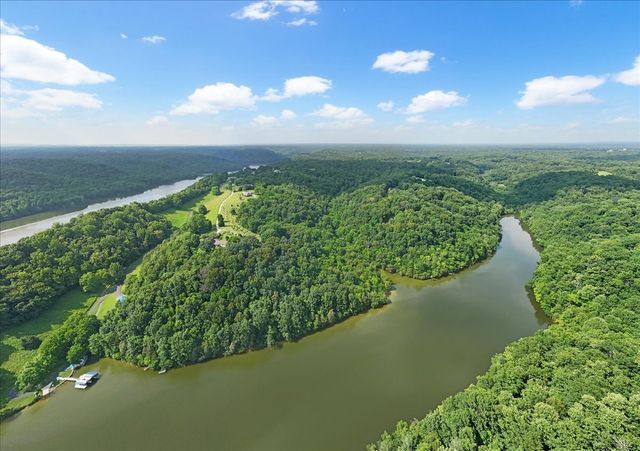 1551 Rhotons Chapel Rd, Manchester, TN 37355