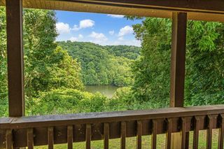 1551 Rhotons Chapel Rd, Manchester, TN 37355