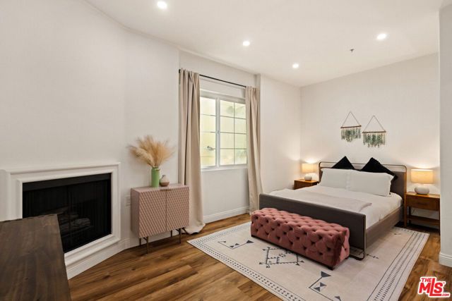 7101 La Tijera Boulevard J101, Los Angeles, CA 90045