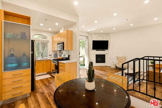 7101 La Tijera Boulevard J101, Los Angeles, CA 90045