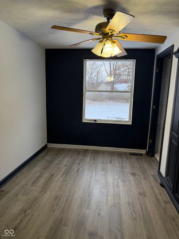 8075 Cardinal Cove E, Indianapolis, IN 46256