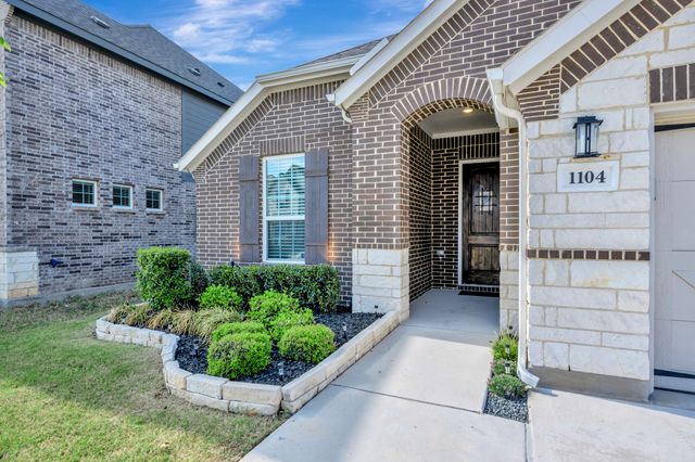 1104 Superbloom Avenue, Justin, TX 76247