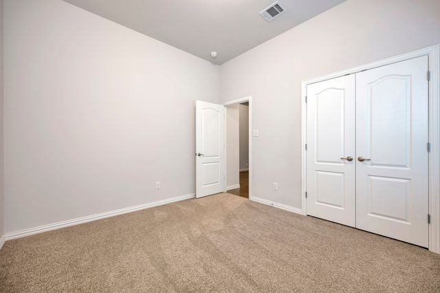 1104 Superbloom Avenue, Justin, TX 76247