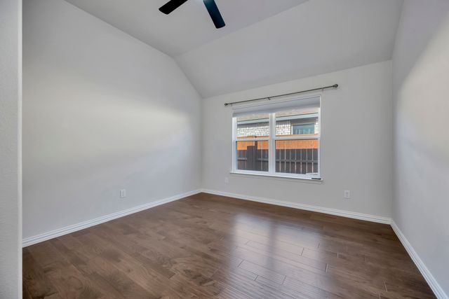 1104 Superbloom Avenue, Justin, TX 76247