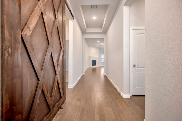 1104 Superbloom Avenue, Justin, TX 76247