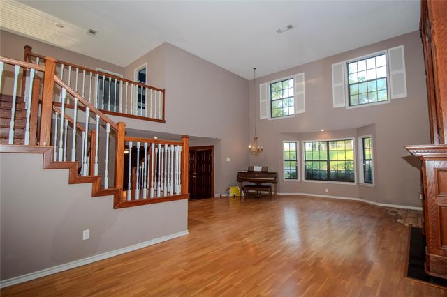 1630 Green Briar Drive, Huntsville, TX 77340