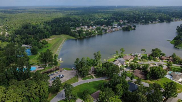 1630 Green Briar Drive, Huntsville, TX 77340