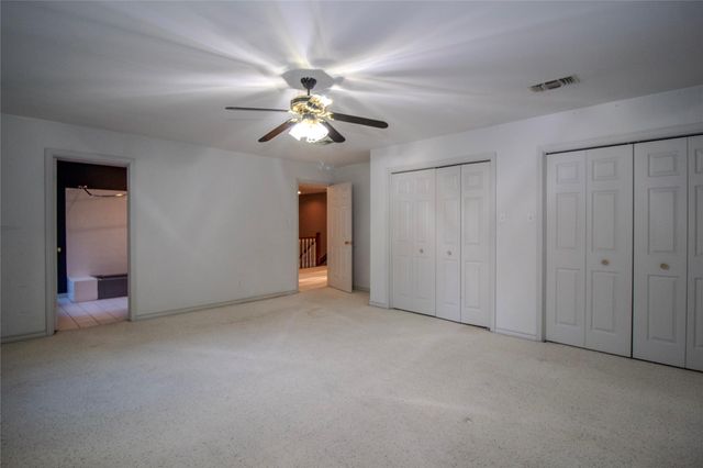 1630 Green Briar Drive, Huntsville, TX 77340