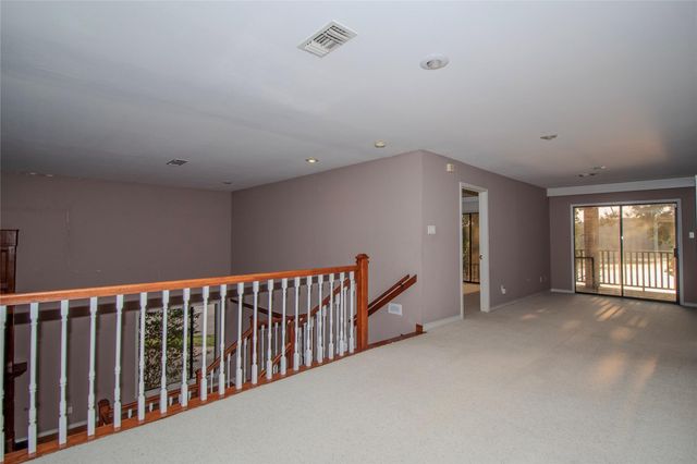 1630 Green Briar Drive, Huntsville, TX 77340
