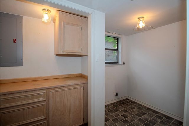 1630 Green Briar Drive, Huntsville, TX 77340