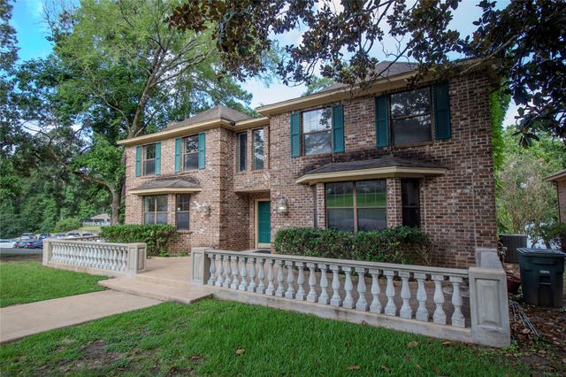 1630 Green Briar Drive, Huntsville, TX 77340