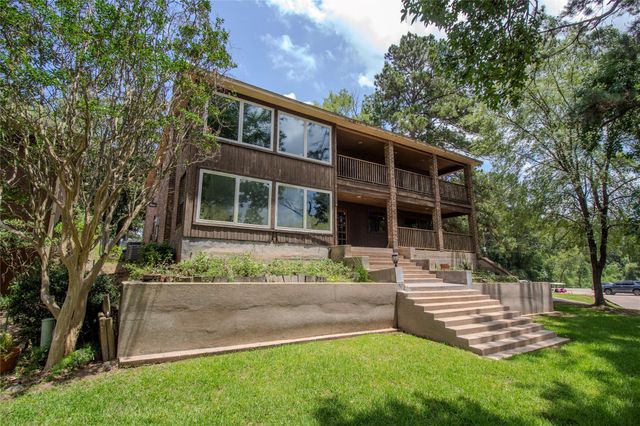 1630 Green Briar Drive, Huntsville, TX 77340
