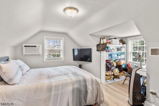 128 E Roselle Avenue, Roselle Park Boro, NJ 07204