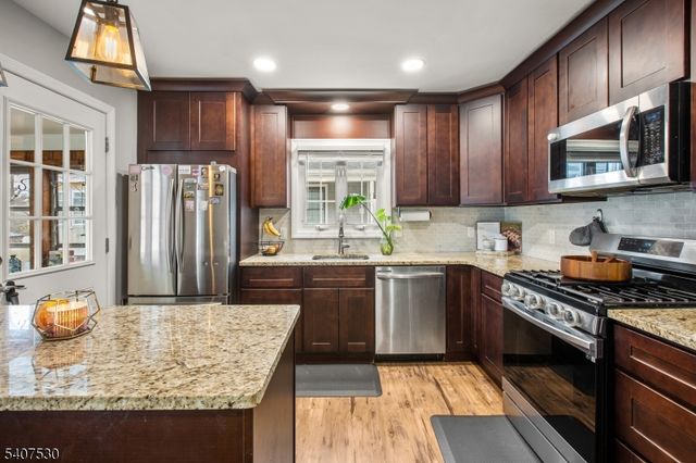 128 E Roselle Avenue, Roselle Park Boro, NJ 07204